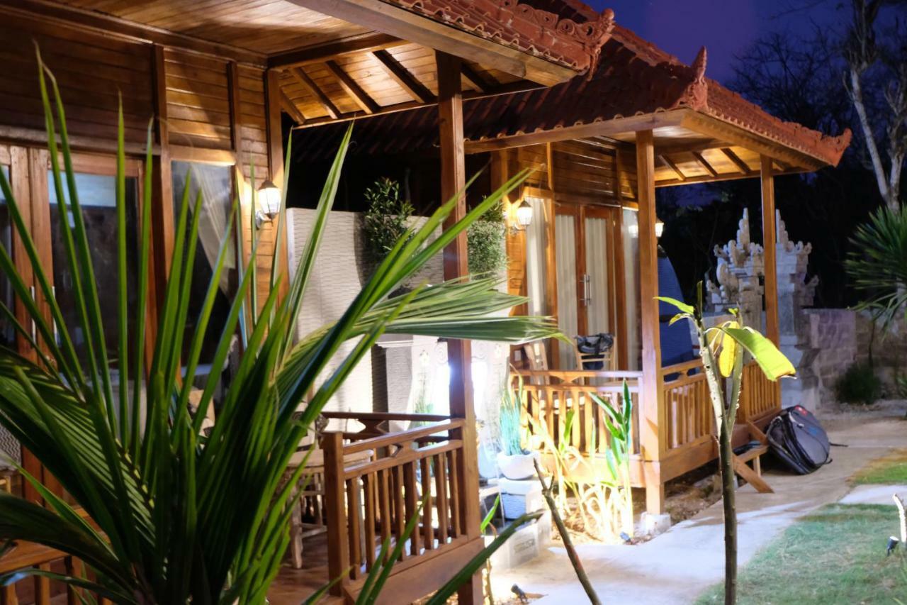 221 House Hotell Lembongan Exteriör bild